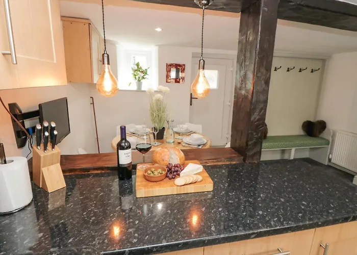 The Hideaway * Scarborough